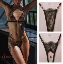 Load image into Gallery viewer, Milena black set with triangle bra